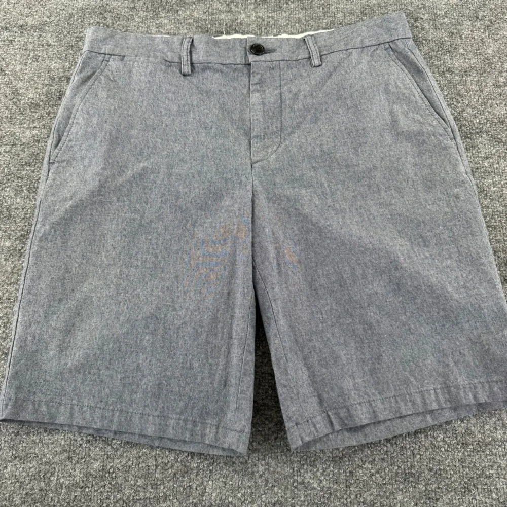 Old Navy Ultimate Slim Shorts Mens 33 Classic Chambray Blue Built-In Flex Summer